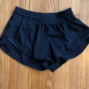 Size 6 hotty hot 2.5